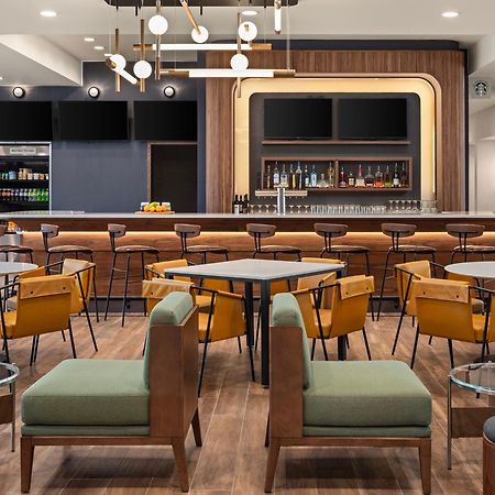 Courtyard By Marriott Bettendorf Εξωτερικό φωτογραφία