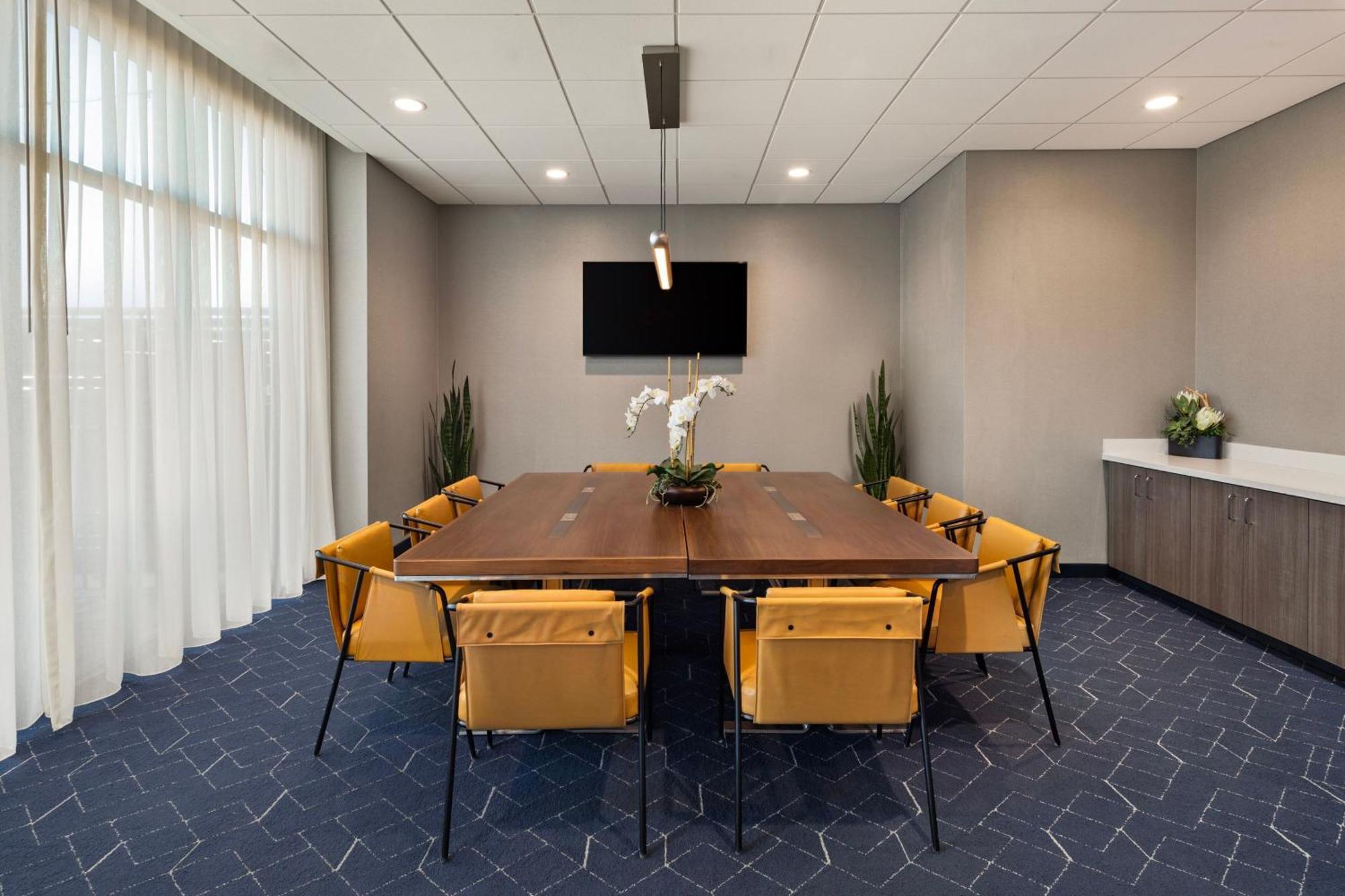 Courtyard By Marriott Bettendorf Εξωτερικό φωτογραφία